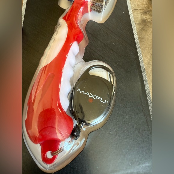 NEW Maxfli Groover Brush Golf Performance Series Red Retractable Clip Multi Tool - Picture 3 of 5